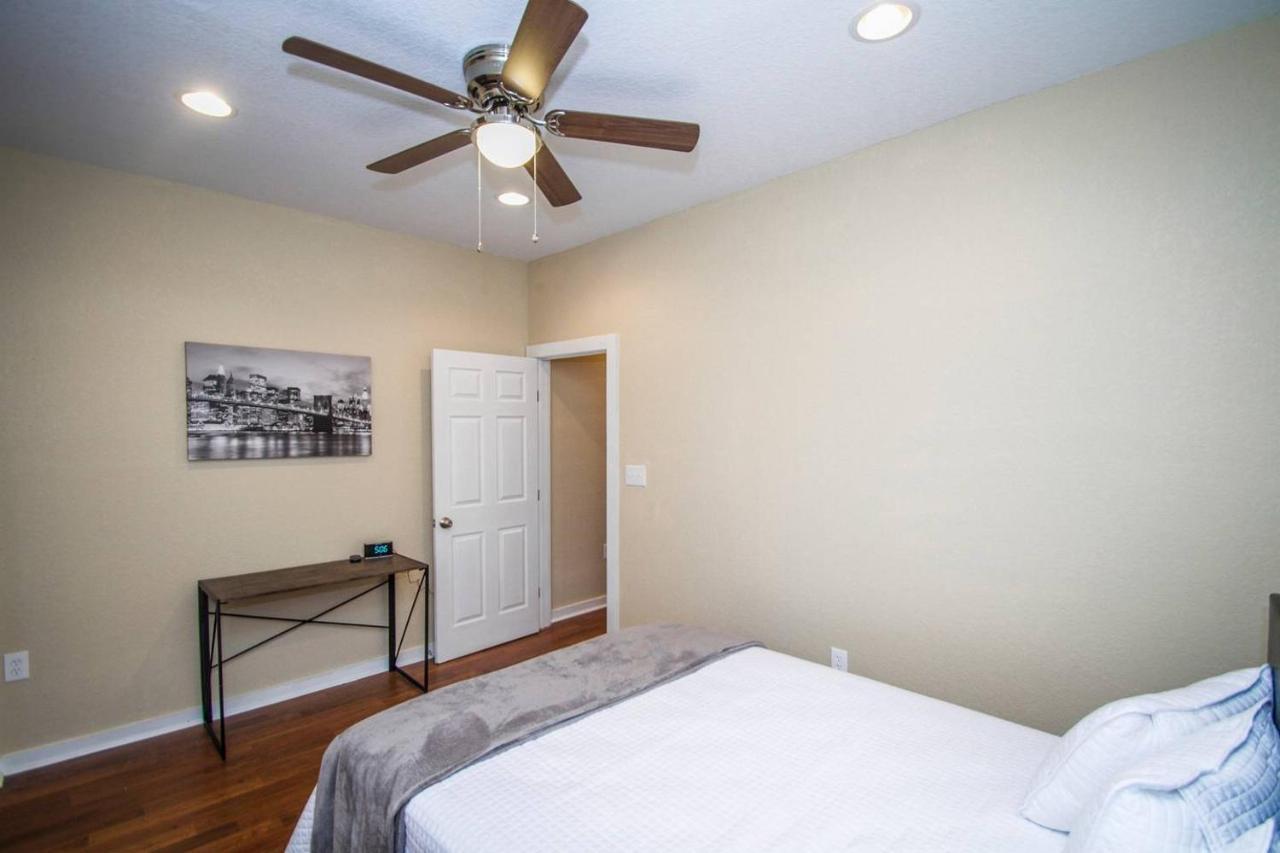 Ferienwohnung Hackberry St #A Renovated 2Br/2Ba Near Downtown San Antonio Exterior foto